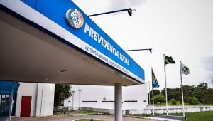 Revisão da vida toda: IEPREV ingressa no STF contra voto de Zanin