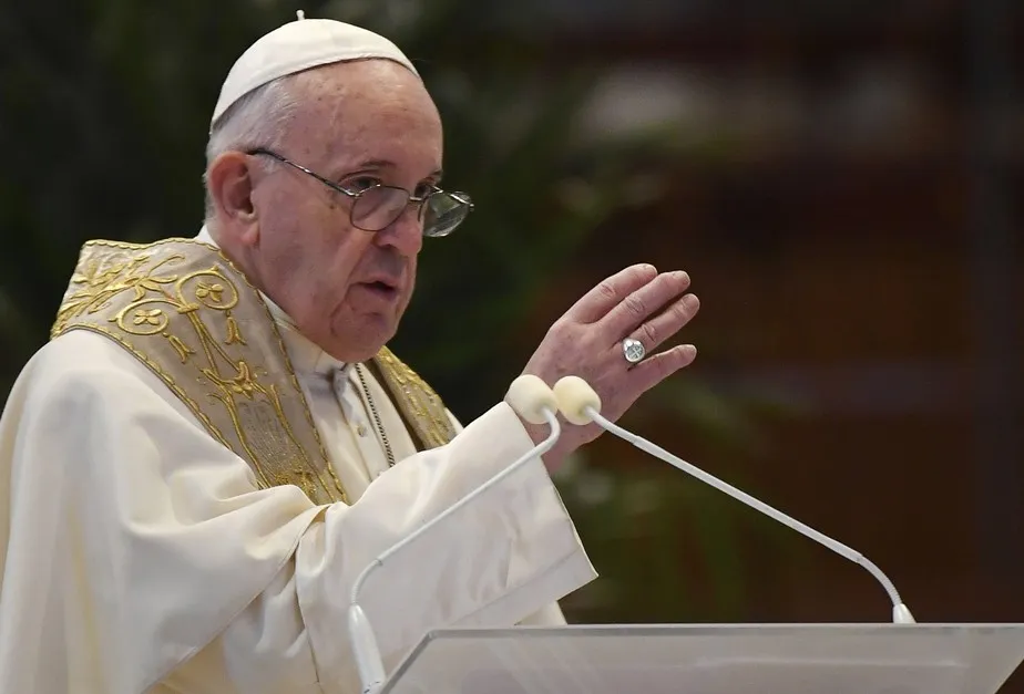 Contrariando a Bíblia, Papa aprova “bênçãos” para união de pessoas do mesmo sexo