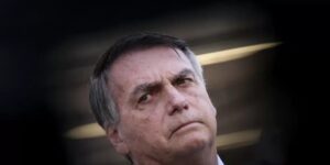 Bolsonaro rompe silêncio e fala sobre depoimento de Freire Gomes à PF