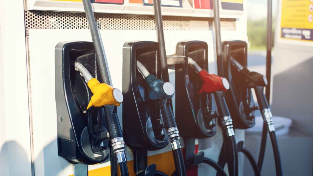 Dia do Consumidor: 6 práticas ilícitas que exigem atenção redobrada dos motoristas antes de abastecer