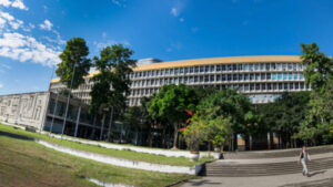 Sindicato aprova greve nacional em universidades federais a partir do dia 15 de abril