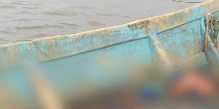 Mais de 20 corpos achados dentro de embarcação à deriva no oceano, no Pará