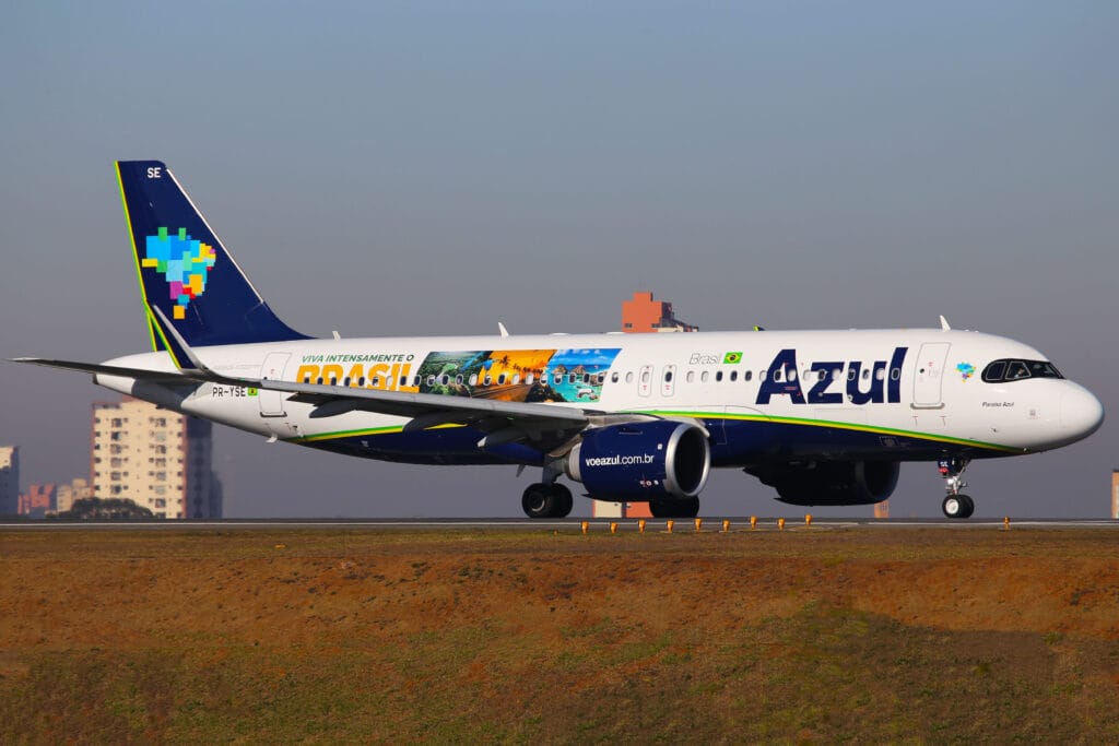Azul se torna patrocinadora, lança campanha e aumenta oferta em 70% para São João 2024