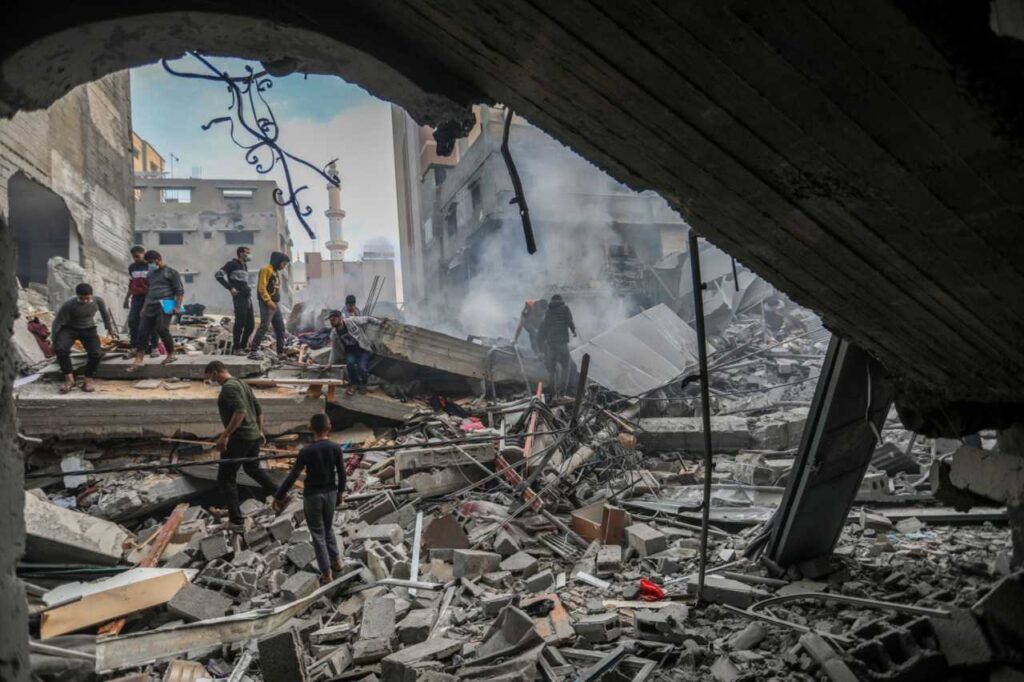 Netanyahu diz que vitória está próxima; Israel retira parte das tropas de Gaza
