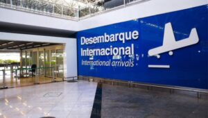 Brasil adia para 2025 exigência de vistos para cidadãos da Austrália, Canadá e EUA
