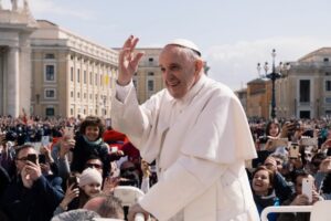 Do salário dele à ex-namorada: 10 coisas que você não sabia sobre o Papa Francisco