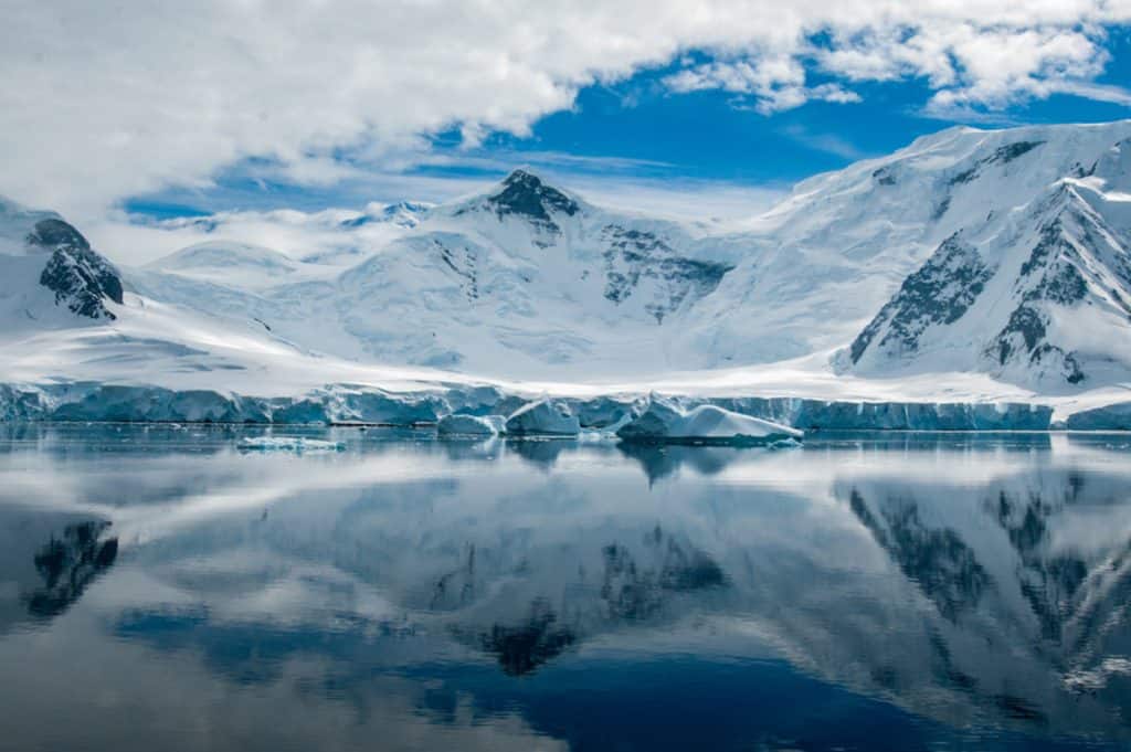 Por que a Antártica é considerada um deserto?