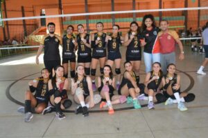 Santa Rosa esnoba nos jogos de vôlei estudantil na Copa Metropolitana Feminina