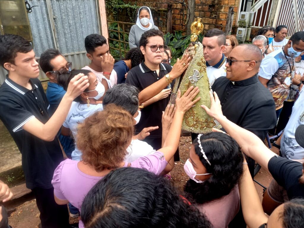 Imagem Peregrina de Nossa Senhora de Nazaré visita Outeiro, Icoaraci e Cotijuba