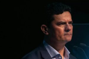 Promotor de Justiça afirma que PCC pretendia explodir prédio onde Sergio Moro reside em Curitiba (PR)