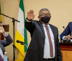 MP recebe dossiê contra o presidente da Câmara de Vereadores de Tomé-Açu