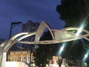 Diretoria da Festa de Nazaré começa reparos dos arcos da Avenida Nazaré