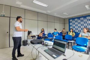 Secretaria de Turismo do Pará faz pesquisa turística no Miriti Fest em Abaetetuba