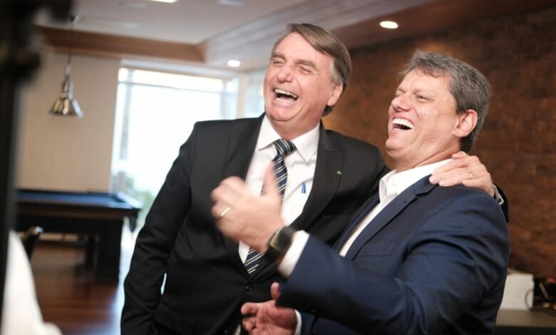 Chegada de Tarcísio ao PL é a ‘cereja do bolo’ para Bolsonaro e Valdemar