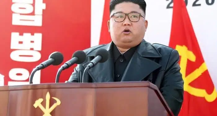 Coreia do Norte dispara foguete e Japão está sob alerta