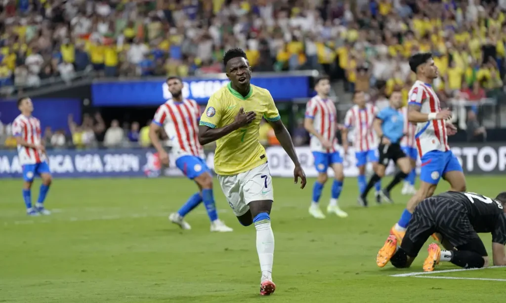 Vinicius Júnior brilha e Brasil derrota Paraguai na Copa América por 4 a 1
