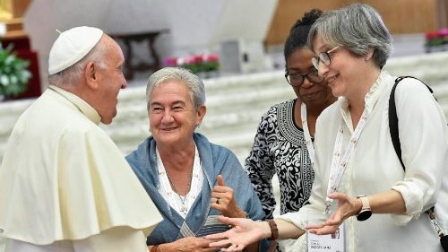 O Papa: ouvir as mulheres, que comumente sofrem com a falta de reconhecimento