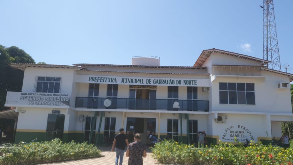 Garrafão do Norte está no fundo do poço com denúncias de nepotismo na prefeitura