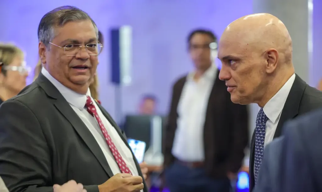 Corporativismo: Dino diz que Moraes pediu legalmente relatórios ao TSE