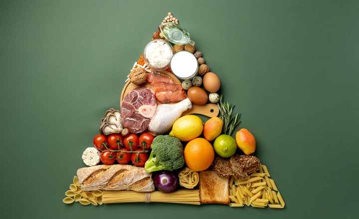 Entenda por que a pirâmide alimentar é um mito que precisa ser superado
