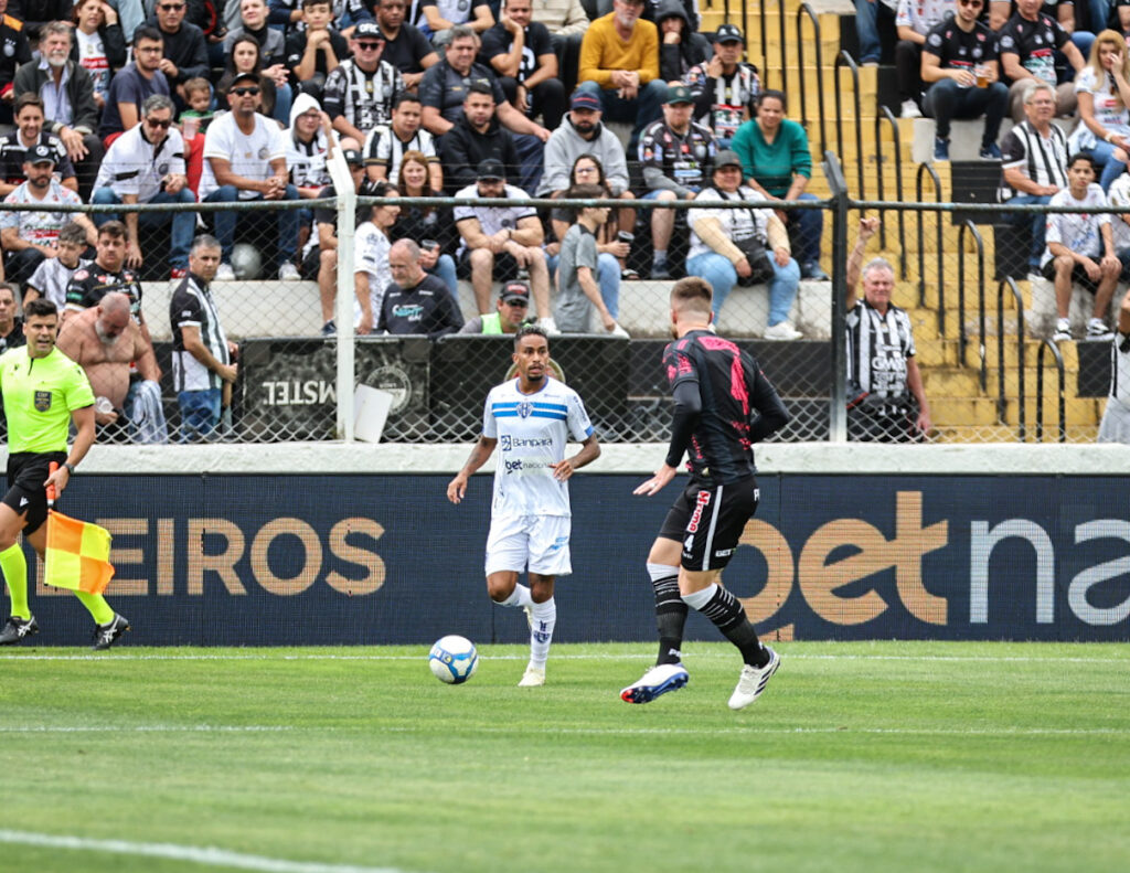 Paysandu começa ganhando, mas cede empate contra o Operário-PR