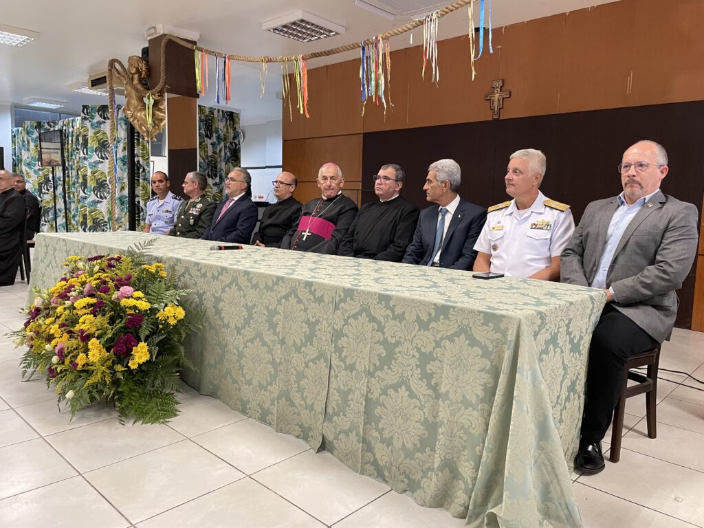 Missa solene, Basílica Santuária acesa, show na concha. Começa hoje a Festa de Nazaré