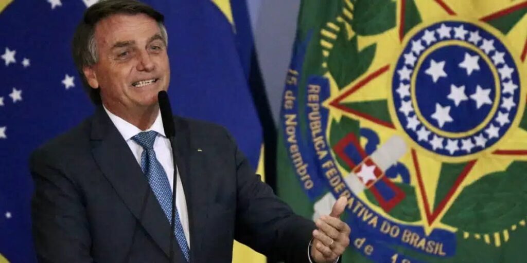 Bolsonaro reafirma que estará de volta em 2026
