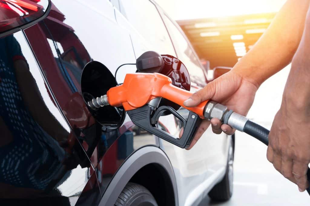 Gasolina com chumbo causou 151 milhões de casos psiquiátricos nos EUA