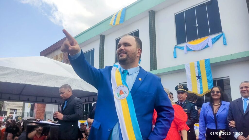 Em 9 dias de governo, Amorim faz no Tauá o que muitos não fizeram em anos de descaso