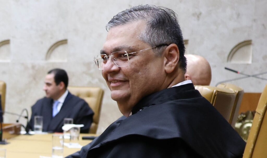Flávio Dino dá prazo de 30 dias para estados e governo federal ampliarem transparência em emendas parlamentares