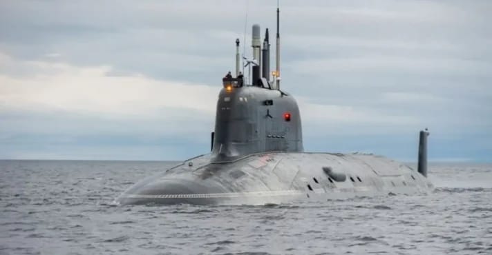 Rússia envia novo submarino nuclear para a fronteira com a Noruega