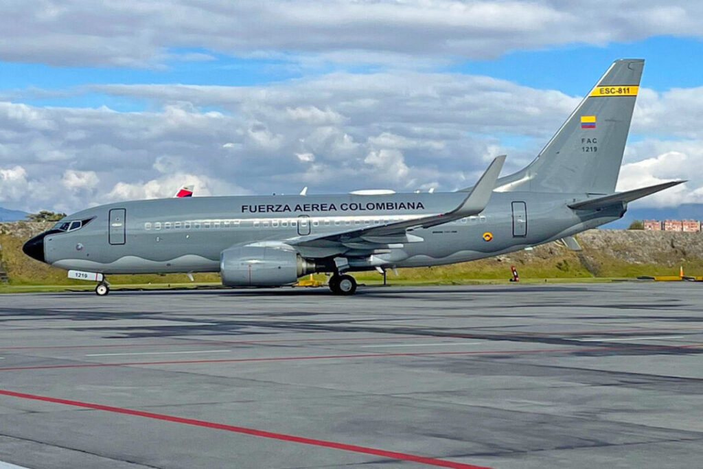 Após impasse, Colômbia envia o seu Boeing 737 para buscar deportados nos EUA