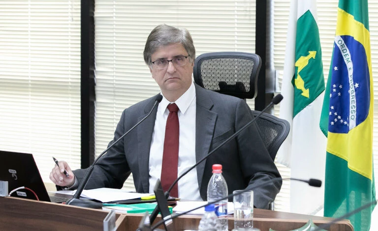 PGR pede STF revogue medidas contra ex-assessor de Bolsonaro
