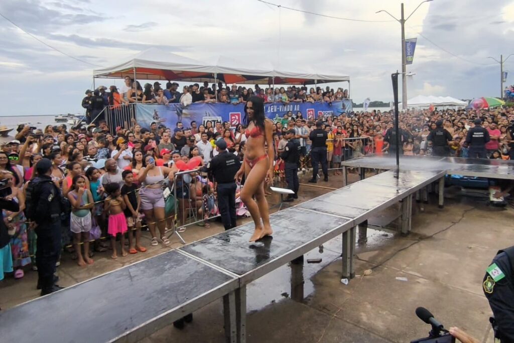 Marajó – Milhares de pessoas seguem para participar do Amazônia Aquafest, em Portel