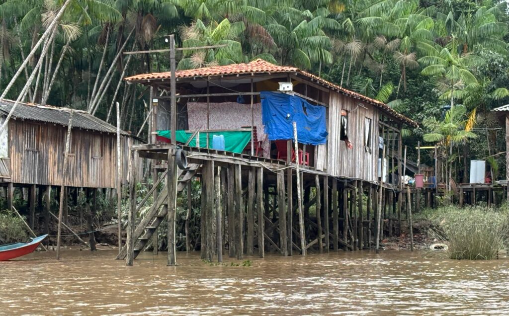 Defesa Civil vistoria riscos após aumento de erosões na ilha do Combu