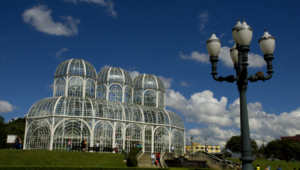 Curitiba é eleita um dos melhores destinos no mundo para visitar em 2025