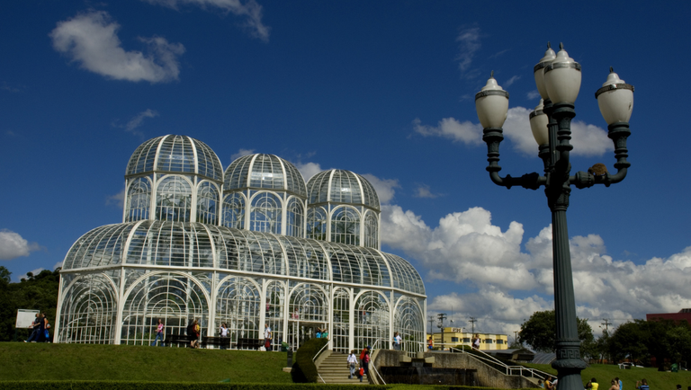 Curitiba é eleita um dos melhores destinos no mundo para visitar em 2025