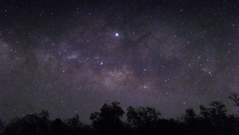 Dia Mundial do Astroturismo: Brasil é destino ideal para explorar o universo com os pés no chão