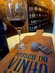 Em época de Páscoa, Museu do Vinho Gramado promove Harmonização Vinhos & Chocolates