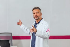 Nova especialização em Nutrologia Hospitalar prepara profissionais para desafios clínicos em terapia nutricional