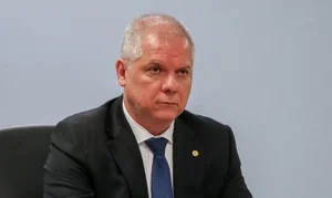 Lula da Silva demite o presidente do INSS indicado por Carlos Lupi