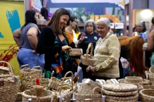 Feira de artesãos mira profissionalização e não vê IA como adversária