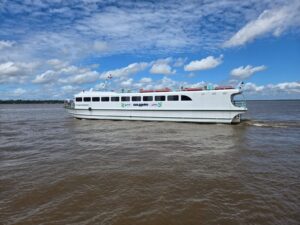 Vídeo – Lanchas “Geladão” para Cotijuba revolucionam mobilidade fluvial