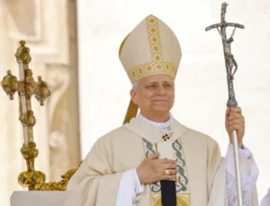 Leão XIV é empossado com o Anel do Pescador e inicia pontificado