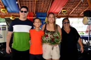 Thaise Duarte recebe homenagem do Pará Clube como a Mãe do Ano