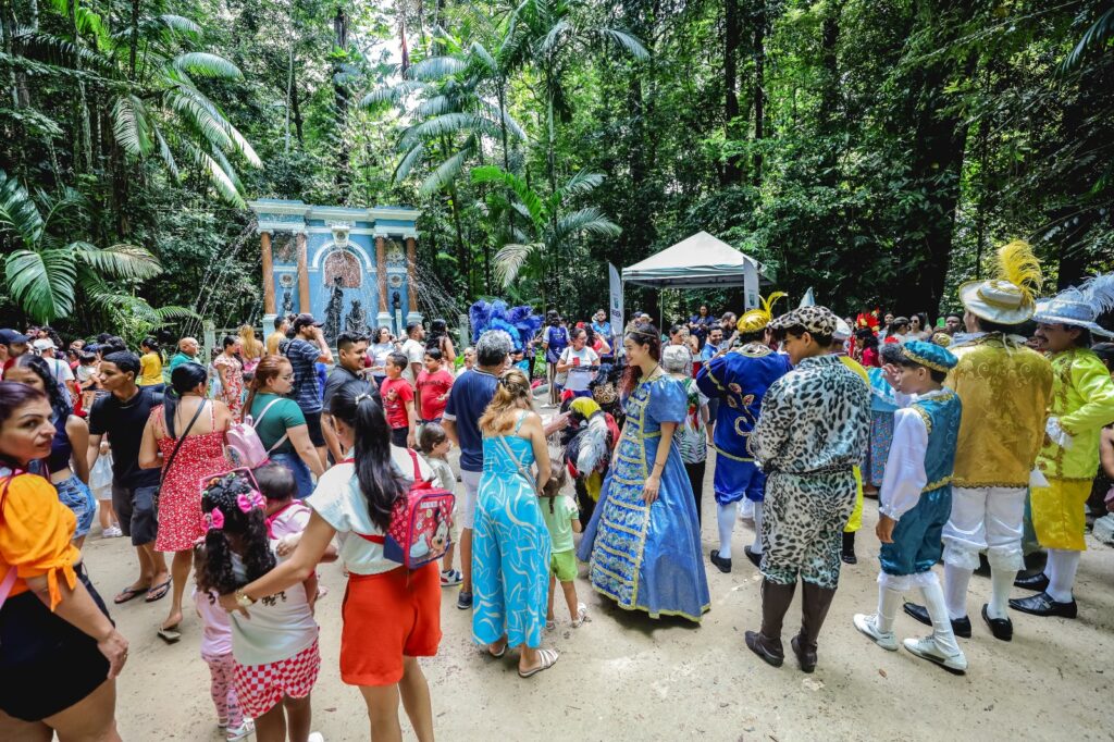 Vídeos – Semana do Brincar reúne mais de 4 mil pessoas no Bosque
