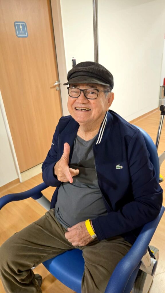 Coronel Nunes deixa o Hospital Albert Einstein rumo a Belém