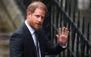 Harry diz que quer reconciliação com resto da família real