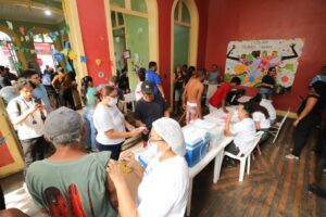Arraiá da Esperança leva saúde e dignidade à população de rua