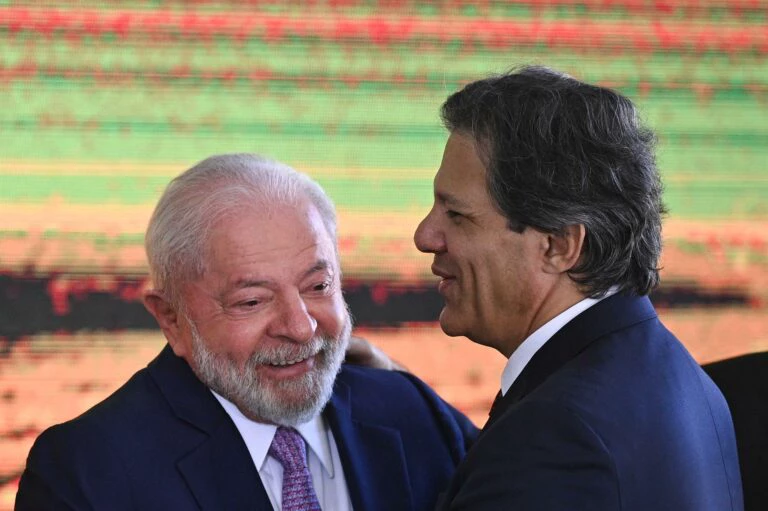 Governo Lula publica decreto que congela mais de R$ 31 bilhões